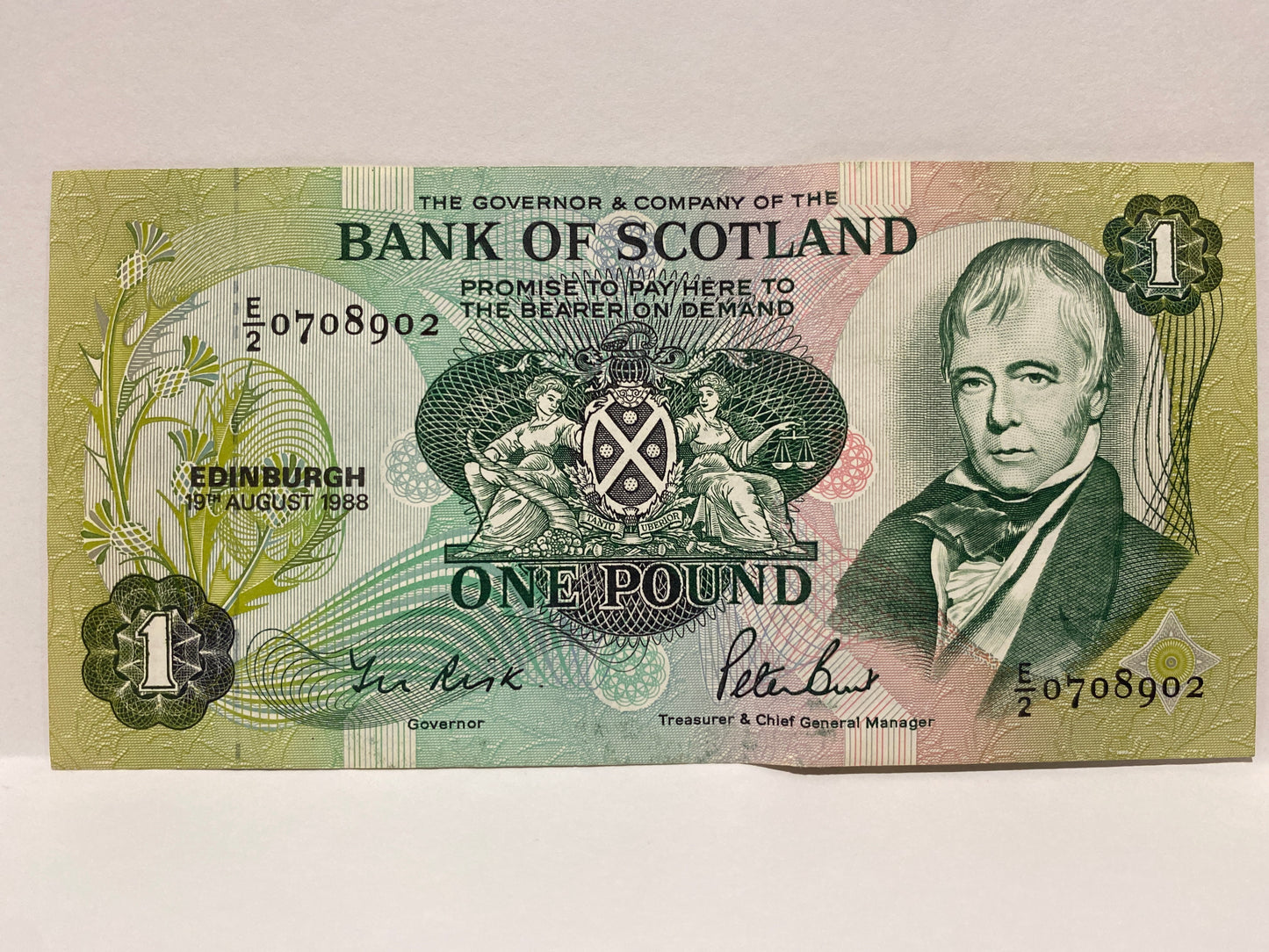 1988 1 POUND BANK OF SCOTLAND POLYMER BANKNOTE UNC WITH FOLD