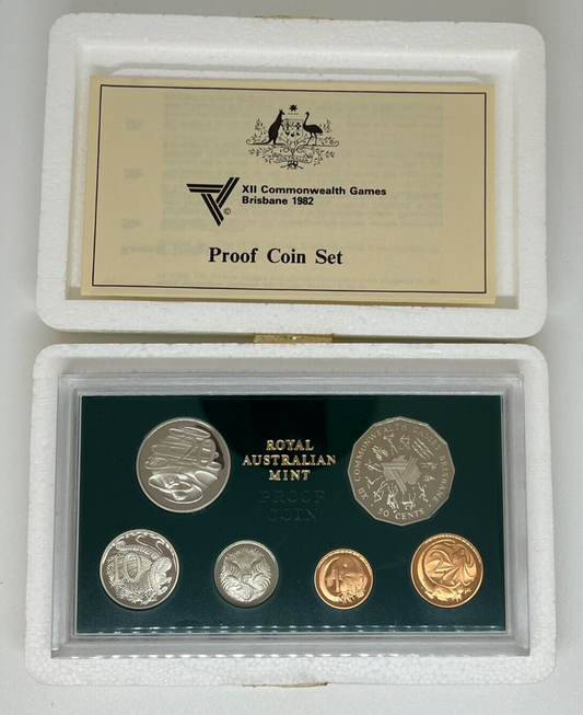 1982 ROYAL AUSTRALIAN MINT PROOF SET WITH CERTIFICATE OF AUTHENTICITY AND FOAMS